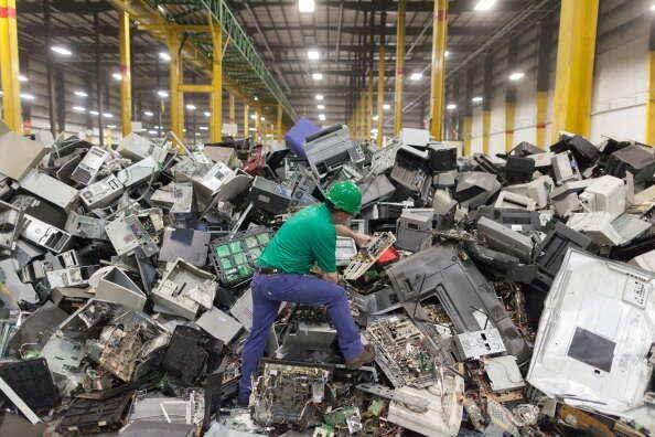 Trusted E-Waste Recycling Experts in UAE: What Sets Them Apart