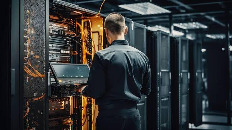 Used Data Center Equipment Buyer: Get Top Dollar for Surplus Infrastructure